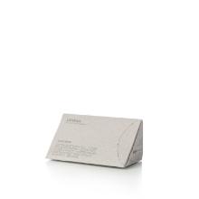 Anyah Eco set de soins en boîte prisme en papier recyclé photo du produit