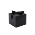 Pop-up kartonnen doos met lintsluiting 12.5x12.5x10.5 cm zwart Productfoto
