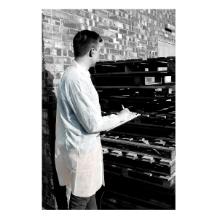 HPC DC02 Visitor cloak, non-woven PP material, Velcro, white product photo