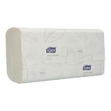 folded towels 25 cm x 23 cm 2-ply Zickzack white H3 Tork Advanced product photo