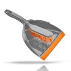 Ramassette et balayette grise bord caoutchouc orange photo du produit