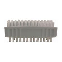 BROSSE A ONGLE PLASTIQUE-NYLON DOUBLE BLANC (1) photo du produit