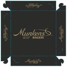 Cake box no 3 L230xW230xH50mm with v-cutter Munkens Bakery product photo